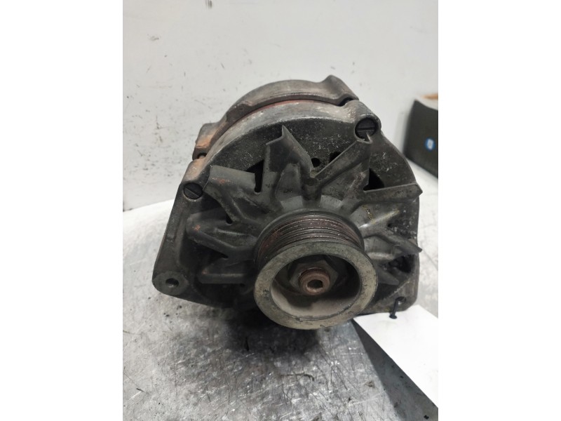 Recambio de alternador para ford sierra berlina gl referencia OEM IAM 0120469635  