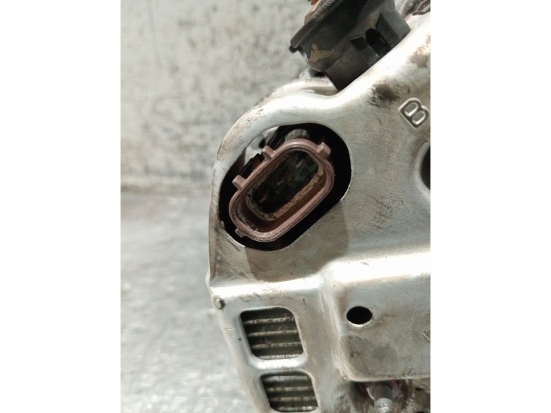 Recambio de alternador para rover 200 ii hatchback (rf) 220 d/sd referencia OEM IAM YLE101650 1002132320 