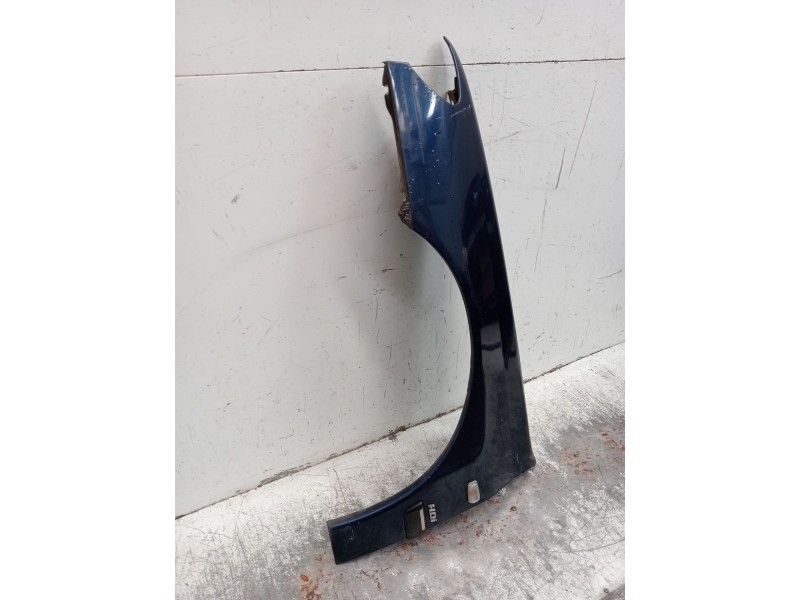 Recambio de aleta delantera izquierda para peugeot 406 (8b) 2.0 hdi 110 referencia OEM IAM   