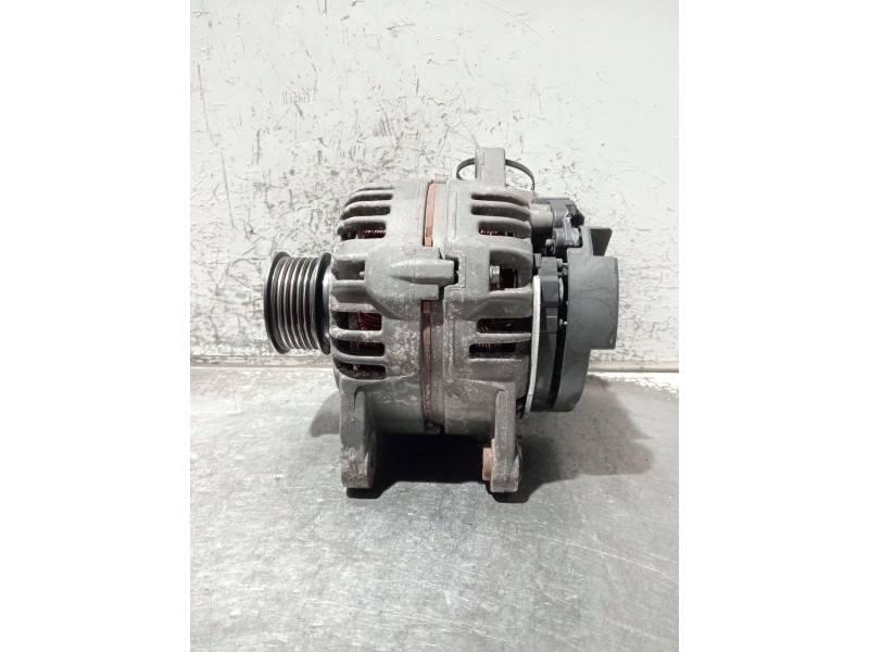 Recambio de alternador para renault megane iii hatchback (bz0/1_, b3_) 1.6 16v (bz1b, bz1h) referencia OEM IAM 8200660025 012442