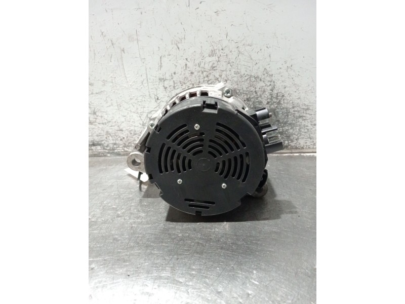 Recambio de alternador para citroën xsara (n1) 1.9 td referencia OEM IAM 8EL011710051 26006944 