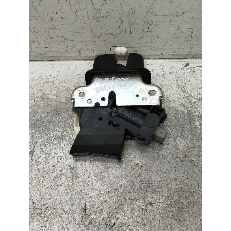 Recambio de motor cierre centralizado porton para volkswagen passat cc b6 (357) 2.0 tdi referencia OEM IAM 4F827505D 4P 