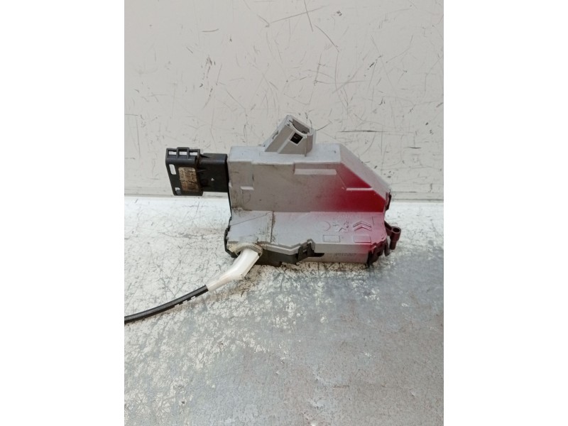 Recambio de motor cierre centralizado trasero izquierdo para peugeot 308 sw i (4e_, 4h_) 1.6 hdi referencia OEM IAM PSA567165 5P