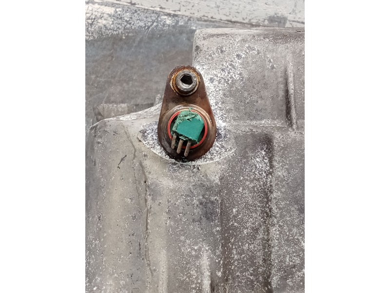 Recambio de carter para peugeot 407 (6d_) 1.8 (6d6fzb) referencia OEM IAM 9637093810  