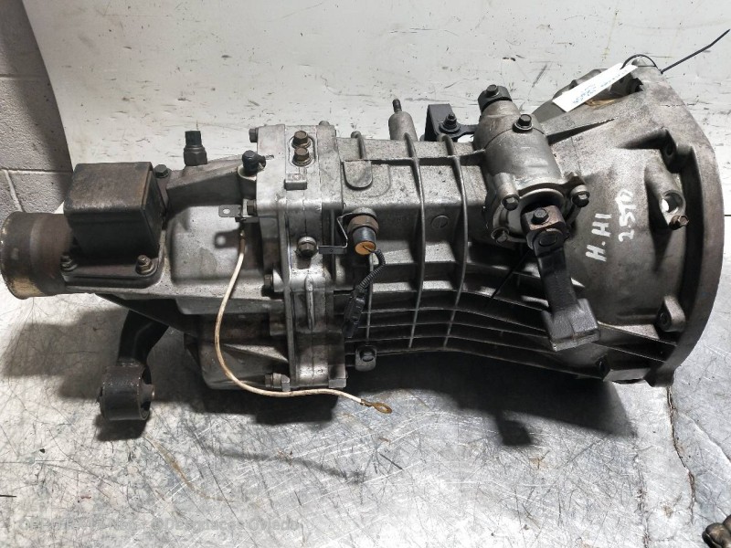 Recambio de caja cambios para hyundai h1 referencia OEM IAM 2011441  