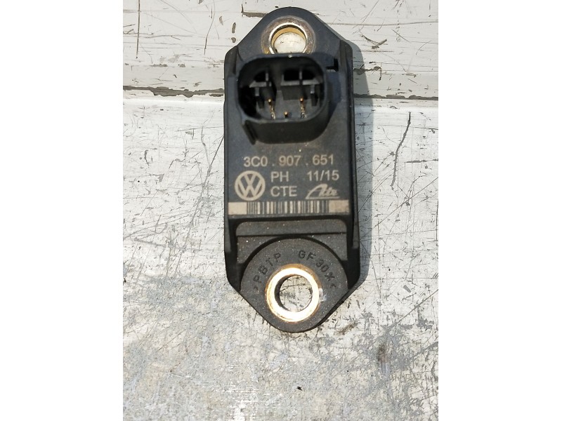 Recambio de sensor para volkswagen passat cc b6 (357) 2.0 tdi referencia OEM IAM 3C0907651  