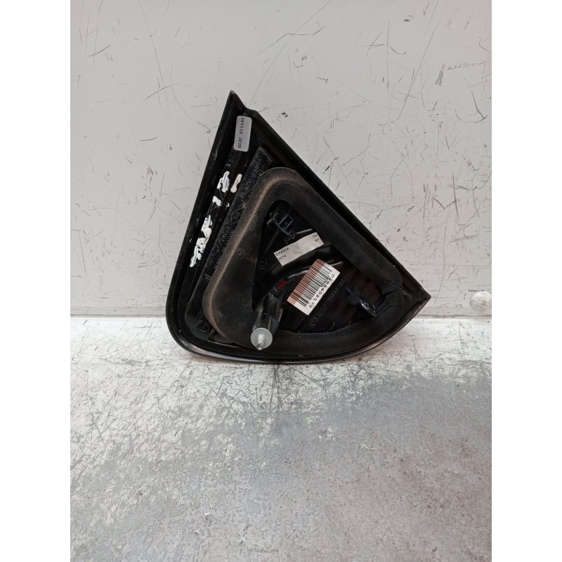 Recambio de piloto trasero izquierdo interior para renault captur i (j5_, h5_) 1.2 tce 120 referencia OEM IAM 265557893R  