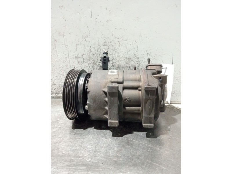 Recambio de compresor aire acondicionado para kia magentis ii (mg) 2.0 crdi referencia OEM IAM F500DC4CA08  