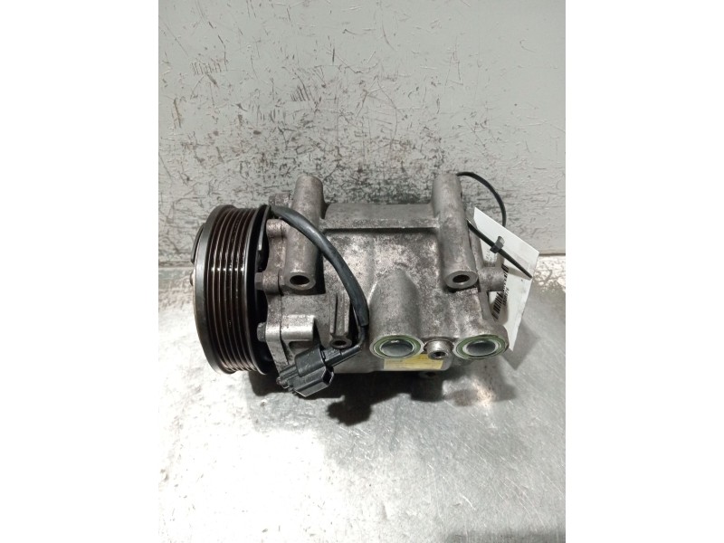 Recambio de compresor aire acondicionado para ford fiesta vi (cb1, ccn) 1.6 tdci referencia OEM IAM 8V5119D629DF  