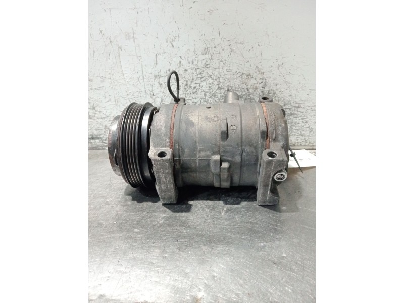 Recambio de compresor aire acondicionado para iveco daily vi furgoneta 33s13, 35s13, 35c13 referencia OEM IAM 472801800  