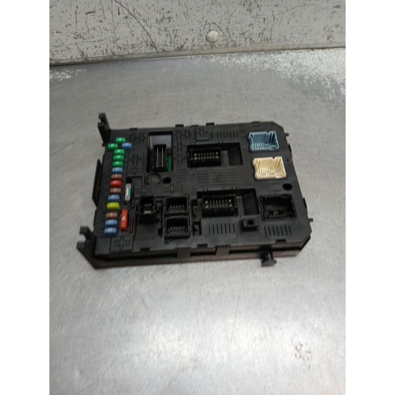 Recambio de caja reles / fusibles para citroën c5 iii (rd_) 2.0 hdi 140 referencia OEM IAM   