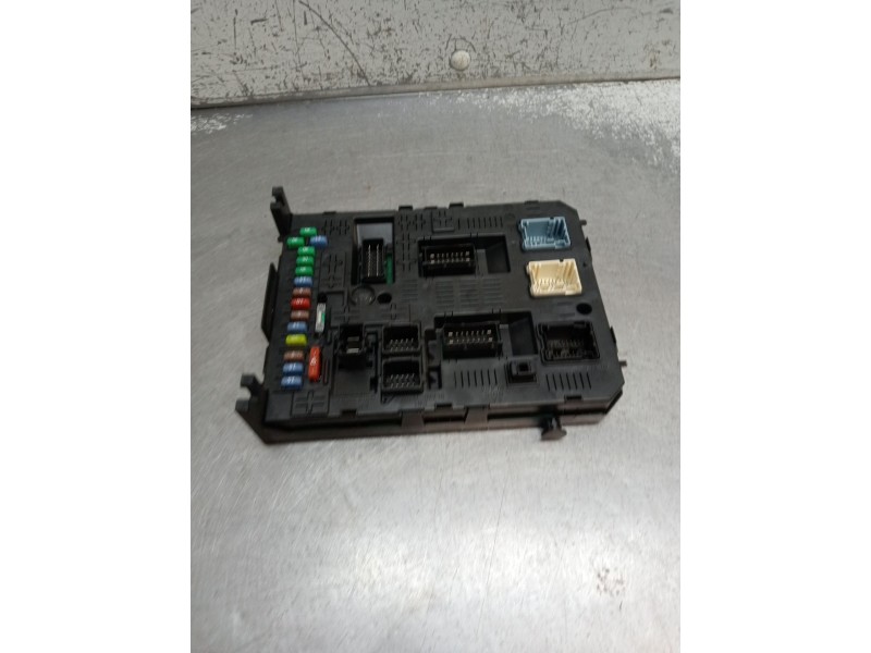 Recambio de caja reles / fusibles para citroën c5 iii (rd_) 2.0 hdi 140 referencia OEM IAM   