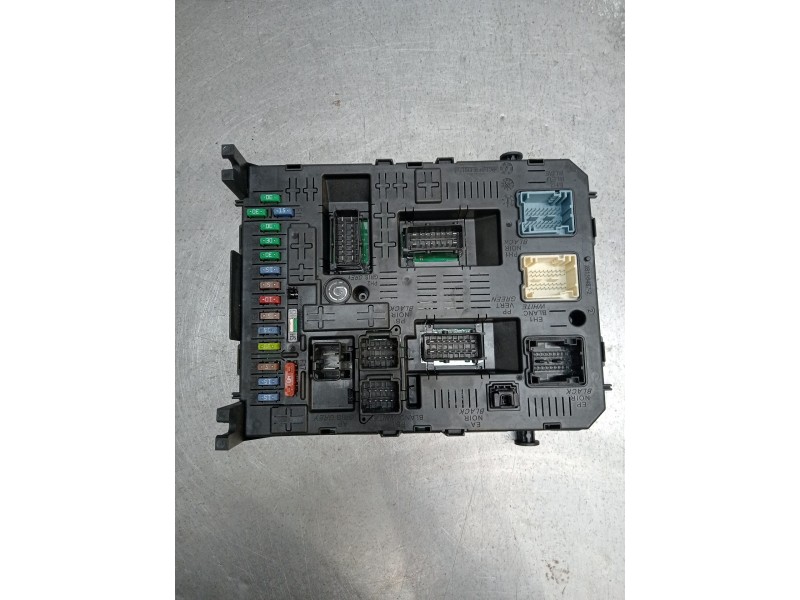 Recambio de caja reles / fusibles para citroën c5 iii (rd_) 2.0 hdi 140 referencia OEM IAM   