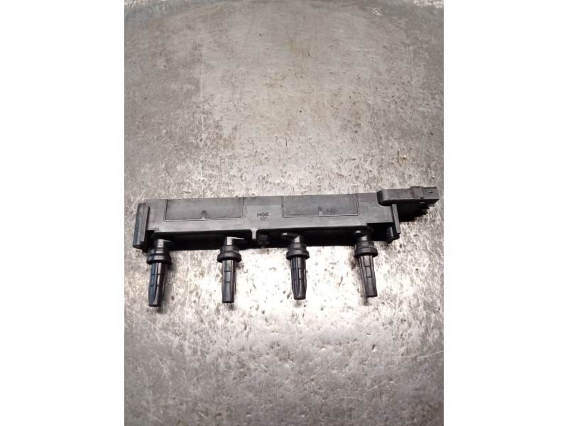 Recambio de bobina encendido para peugeot 407 (6d_) 1.8 16v (6d6fyc) referencia OEM IAM U6009  