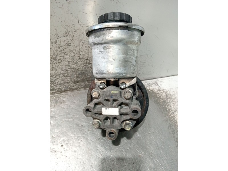 Recambio de bomba direccion para toyota avensis station wagon (_t25_) 2.2 d-4d (adt251_) referencia OEM IAM   