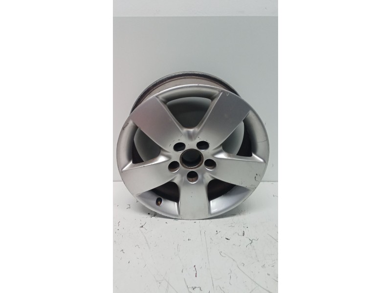 Recambio de juego llantas para audi a4 avant (b5) 1.8 referencia OEM IAM 7J16H2 4B0601025AA ET45