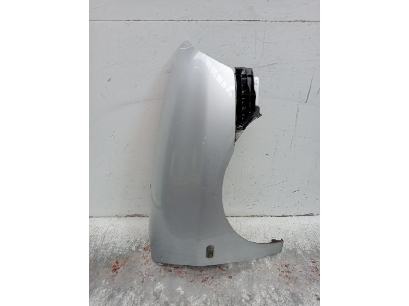 Recambio de aleta delantera derecha para seat ibiza iii (6l1) 1.4 tdi referencia OEM IAM   