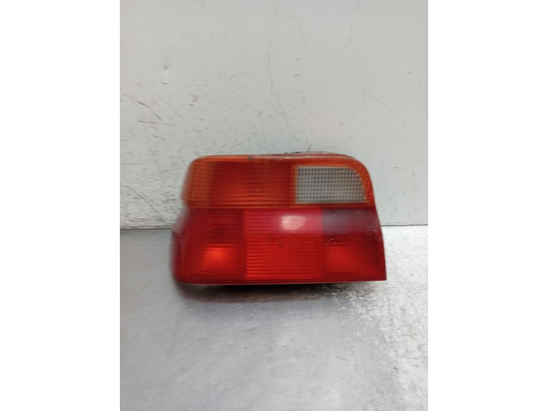 Recambio de piloto trasero izquierdo para ford orion iii (gal) 1.8 d referencia OEM IAM   