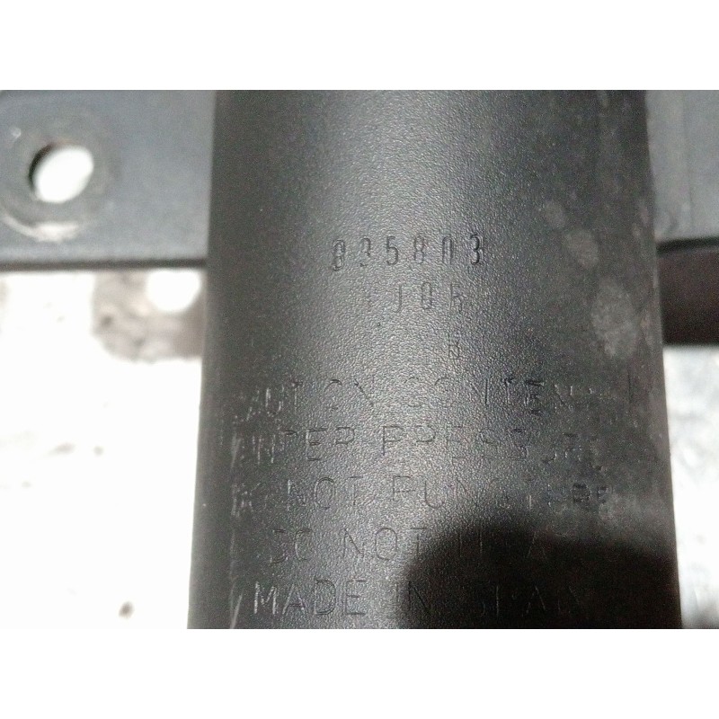 Recambio de amortiguador delantero derecho para nissan primastar furgoneta (x83) 1.9 dci 100 referencia OEM IAM  335803 
