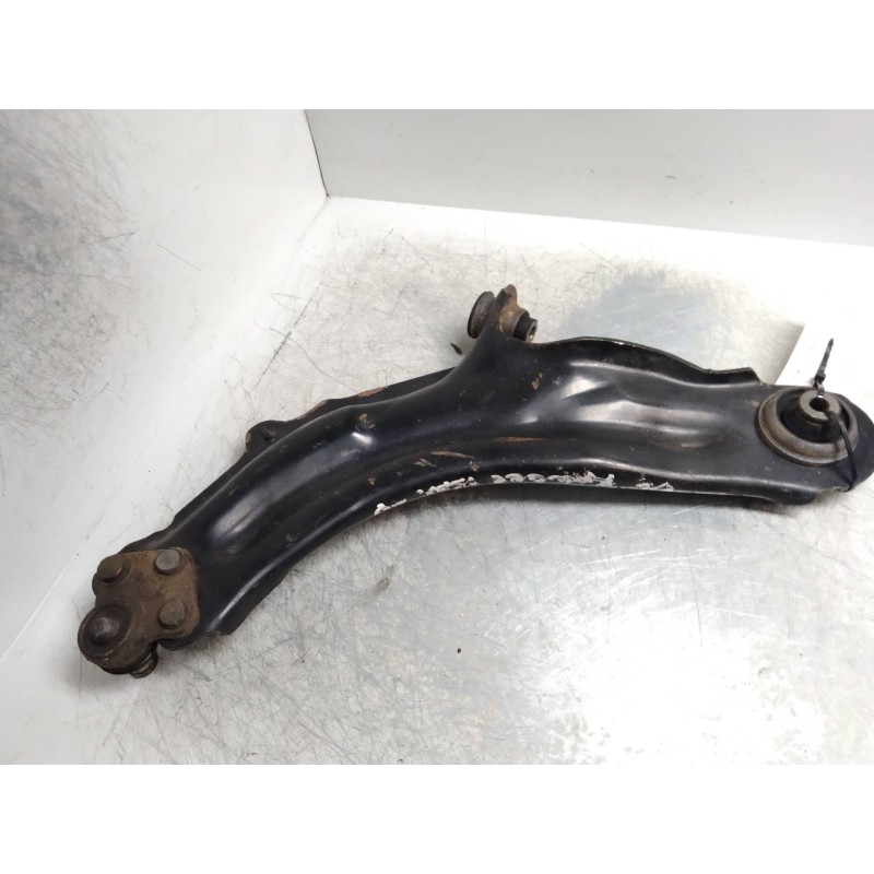 Recambio de brazo suspension inferior delantero derecho para renault kangoo 1.5 dci diesel referencia OEM IAM   