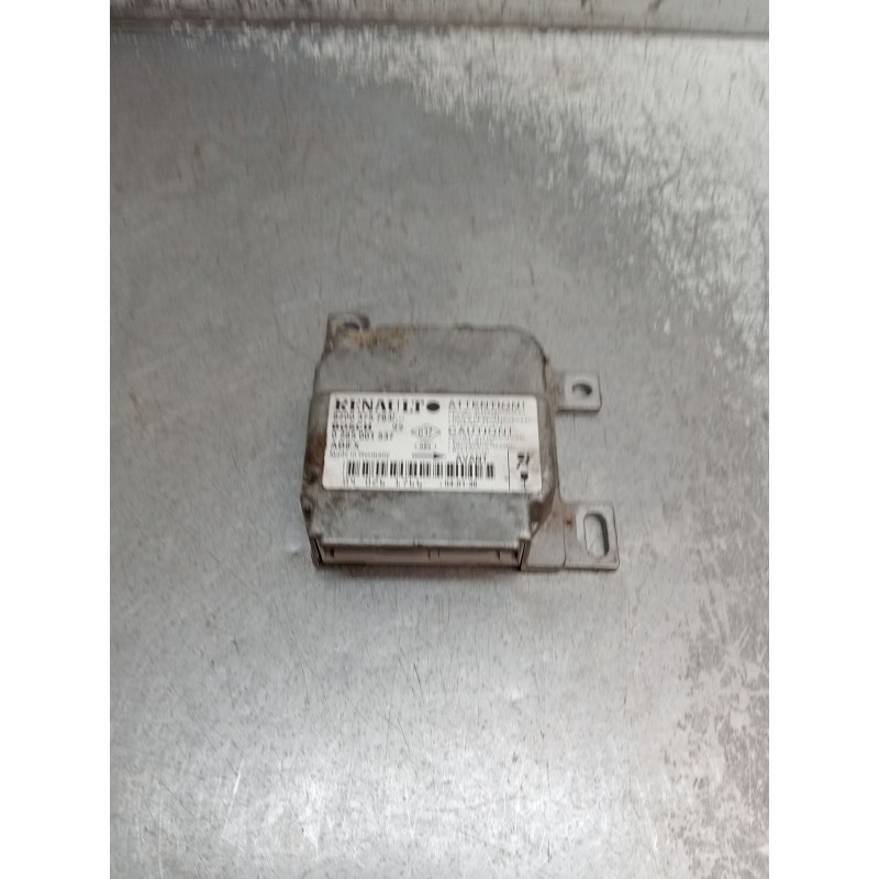 Recambio de centralita airbag para renault clio ii (bb_, cb_) 1.5 dci (b/cb08) referencia OEM IAM 820037573 0285001537 
