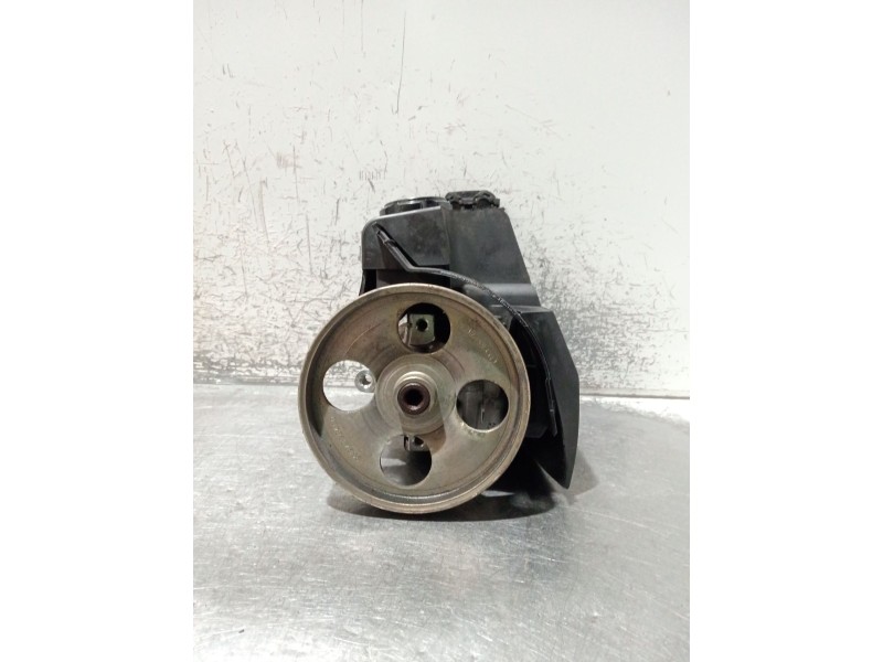 Recambio de bomba direccion para peugeot 206 hatchback (2a/c) 1.4 i referencia OEM IAM 9636868880  