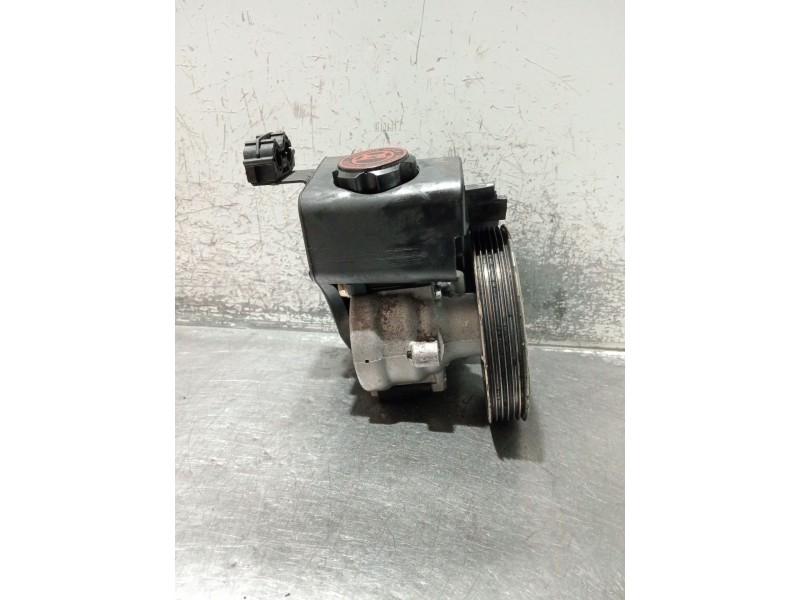 Recambio de bomba direccion para peugeot 206 hatchback (2a/c) 1.4 i referencia OEM IAM 9636868880  