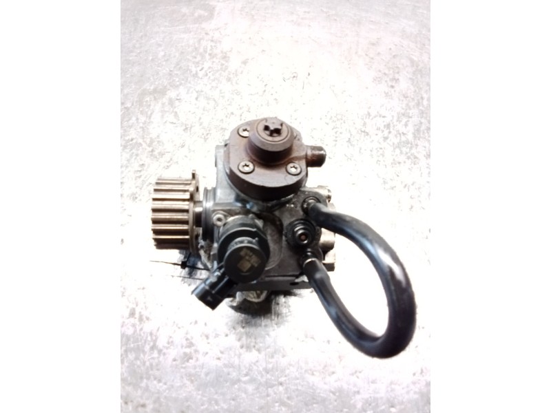 Recambio de bomba inyeccion para peugeot partner tepee 1.6 hdi 90 referencia OEM IAM 0445010516 9688499680 BOSCH