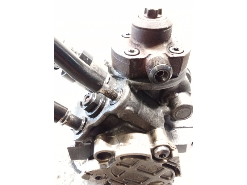 Recambio de bomba inyeccion para peugeot partner tepee 1.6 hdi 90 referencia OEM IAM 0445010516 9688499680 BOSCH
