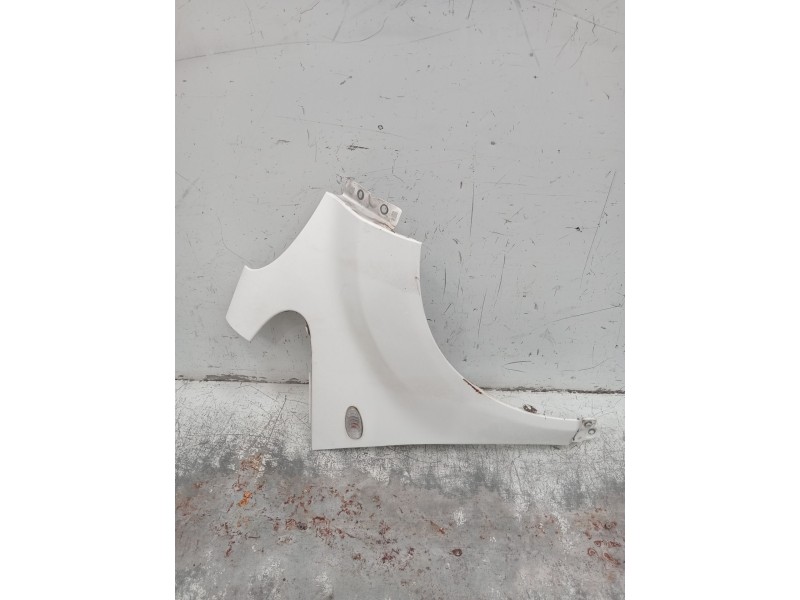 Recambio de aleta delantera derecha para citroën c-zero referencia OEM IAM   