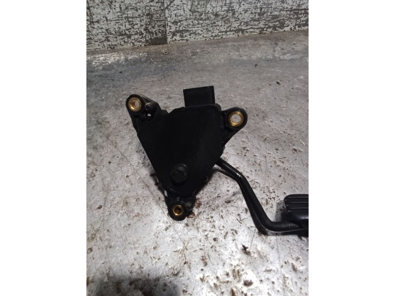 Recambio de potenciometro pedal para renault grand scénic ii (jm0/1_) 1.9 dci (jm14) referencia OEM IAM 8200159647  