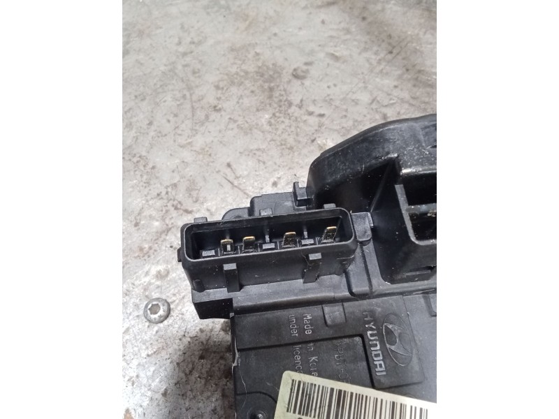 Recambio de motor cierre centralizado trasero izquierdo para hyundai sonata v (nf) 2.0 crdi referencia OEM IAM 814103K000  