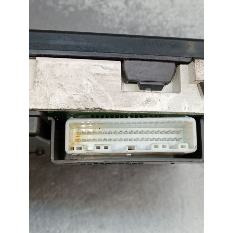 Recambio de cuadro instrumentos para toyota corolla (_e12_) 1.6 vvt-i (zze121_) referencia OEM IAM 8380002750  