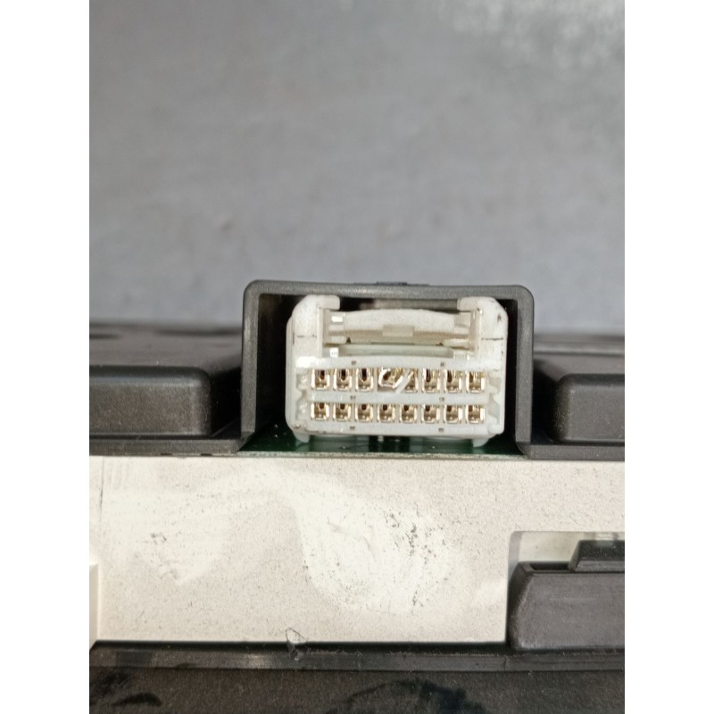 Recambio de cuadro instrumentos para toyota corolla (_e12_) 1.6 vvt-i (zze121_) referencia OEM IAM 8380002750  