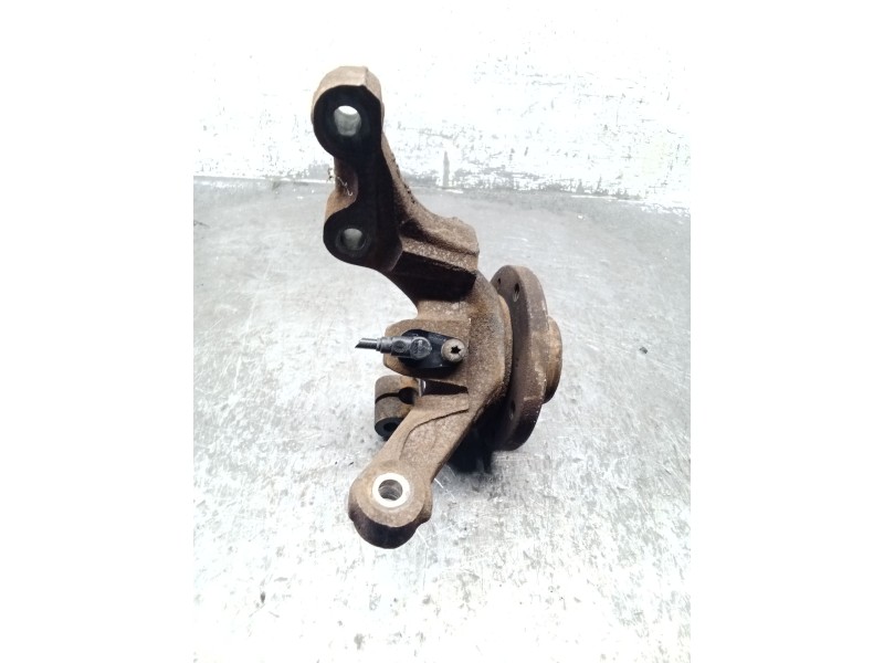 Recambio de mangueta delantera derecha para renault clio ii (bb_, cb_) 1.5 dci (b/cb08) referencia OEM IAM   