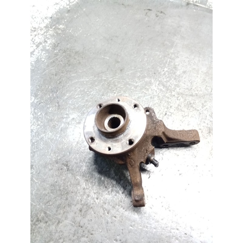 Recambio de mangueta delantera izquierda para renault clio ii (bb_, cb_) 1.5 dci (b/cb08) referencia OEM IAM   