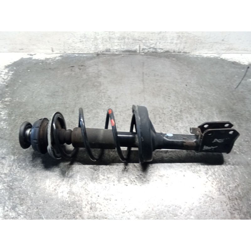 Recambio de amortiguador delantero derecho para renault clio ii (bb_, cb_) 1.5 dci (b/cb08) referencia OEM IAM   