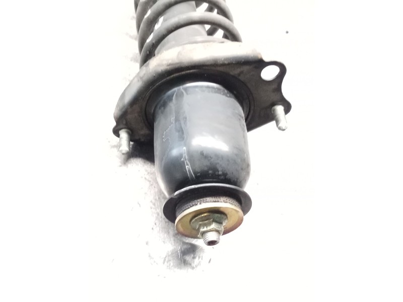 Recambio de amortiguador trasero derecho para toyota corolla (_e12_) 1.6 vvt-i (zze121_) referencia OEM IAM   