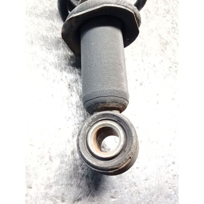 Recambio de amortiguador trasero derecho para toyota corolla (_e12_) 1.6 vvt-i (zze121_) referencia OEM IAM   