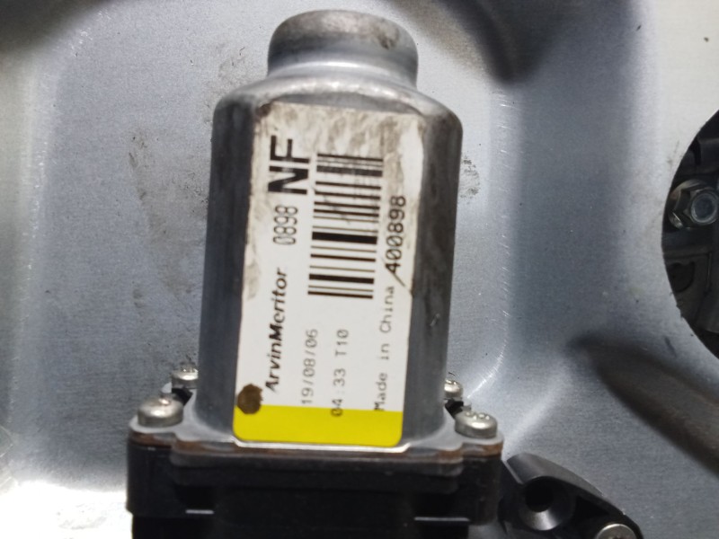 Recambio de elevalunas delantero derecho para hyundai sonata v (nf) 2.0 crdi referencia OEM IAM 400898  