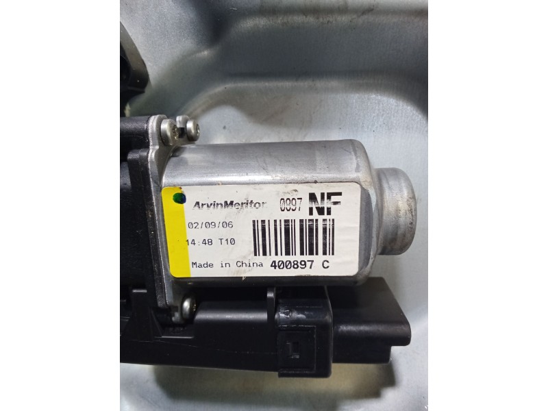 Recambio de elevalunas delantero izquierdo para hyundai sonata v (nf) 2.0 crdi referencia OEM IAM 400897C  