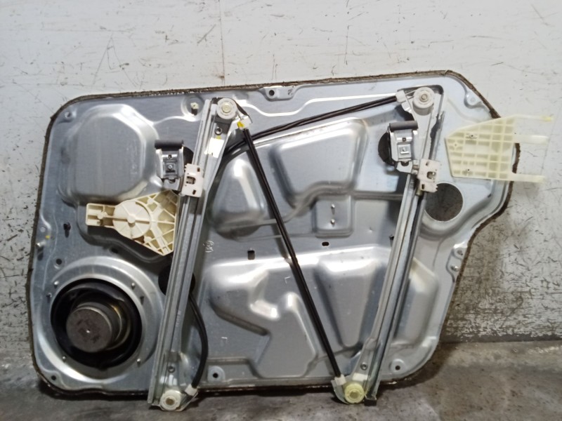Recambio de elevalunas delantero izquierdo para hyundai sonata v (nf) 2.0 crdi referencia OEM IAM 400897C  