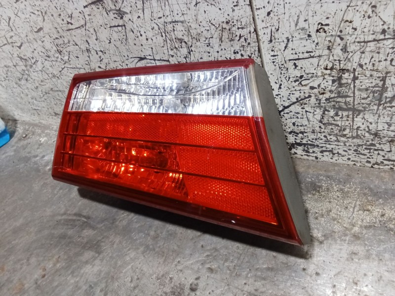 Recambio de piloto trasero izquierdo interior para hyundai sonata v (nf) 2.0 crdi referencia OEM IAM   