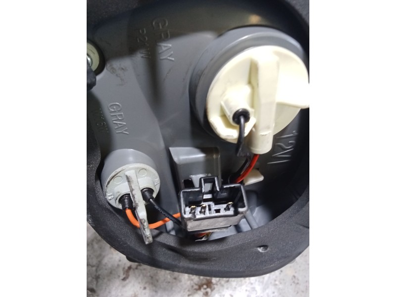 Recambio de piloto trasero izquierdo interior para hyundai sonata v (nf) 2.0 crdi referencia OEM IAM   