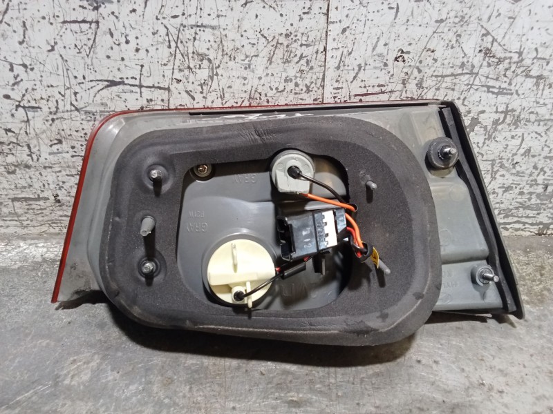 Recambio de piloto trasero derecho interior para hyundai sonata v (nf) 2.0 crdi referencia OEM IAM   