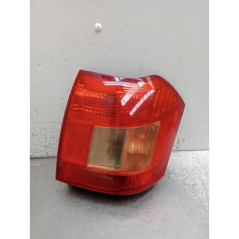 Recambio de piloto trasero izquierdo para toyota corolla (_e12_) 1.6 vvt-i (zze121_) referencia OEM IAM   