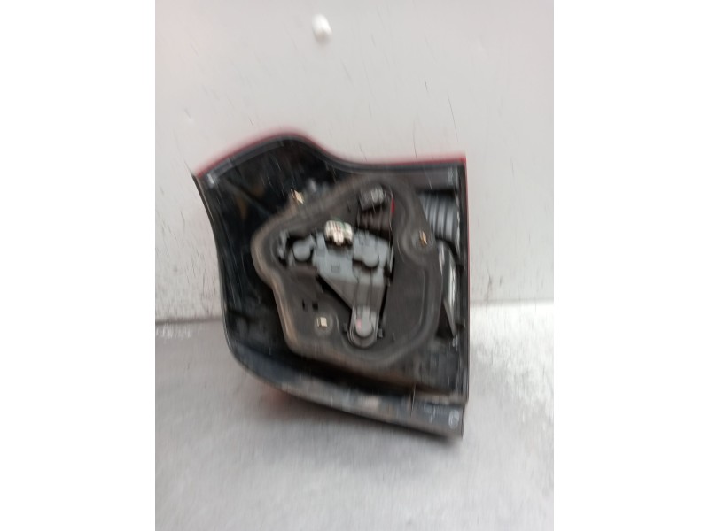 Recambio de piloto trasero izquierdo para toyota corolla (_e12_) 1.6 vvt-i (zze121_) referencia OEM IAM   