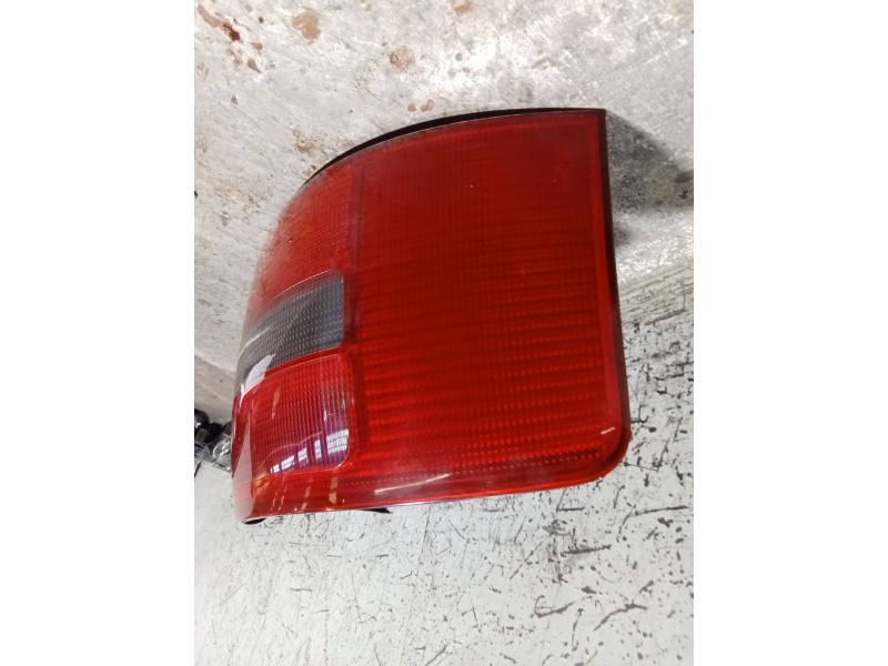 Recambio de piloto trasero izquierdo para audi allroad c5 (4bh) 2.5 tdi quattro referencia OEM IAM 4B9945095D  