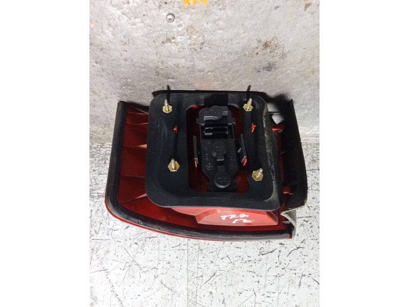 Recambio de piloto trasero izquierdo para audi allroad c5 (4bh) 2.5 tdi quattro referencia OEM IAM 4B9945095D  