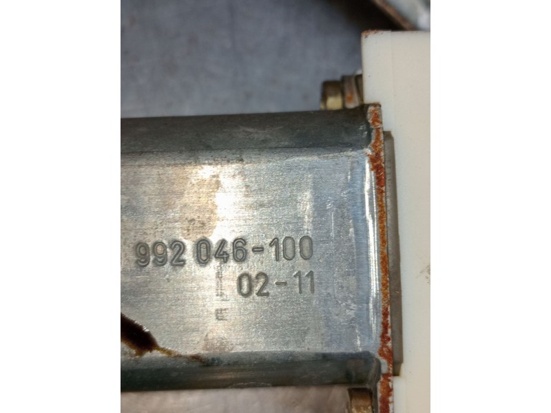 Recambio de elevalunas trasero izquierdo para toyota corolla (_e12_) 1.6 vvt-i (zze121_) referencia OEM IAM 992046100  